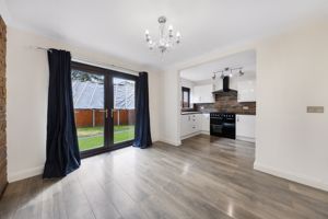 Ash Tree Close